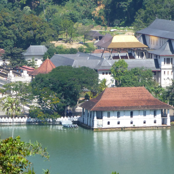 Kandy Day Tours - Temple of the Tooth Relic