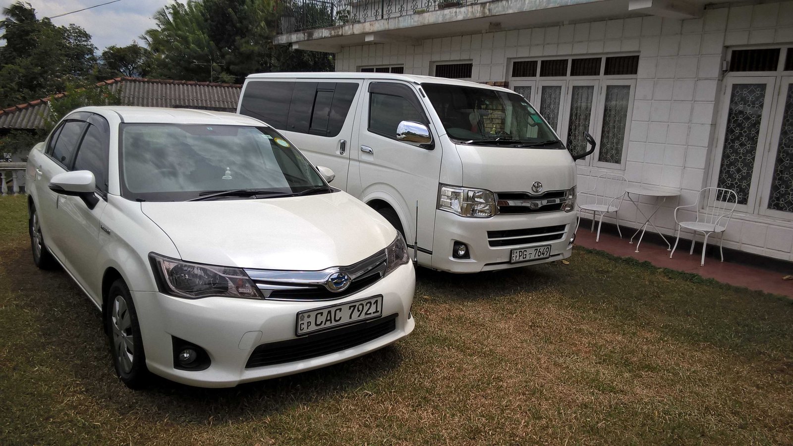 KDH VAN AND AXIO CAR, rainbow tours sri lanka, Rainbow Tours Sri Lanka