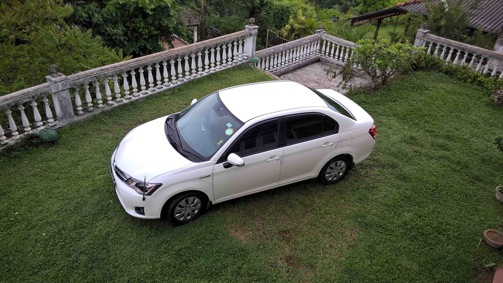 AXIO CAR, rainbow tours sri lanka, Rainbow Tours Sri Lanka