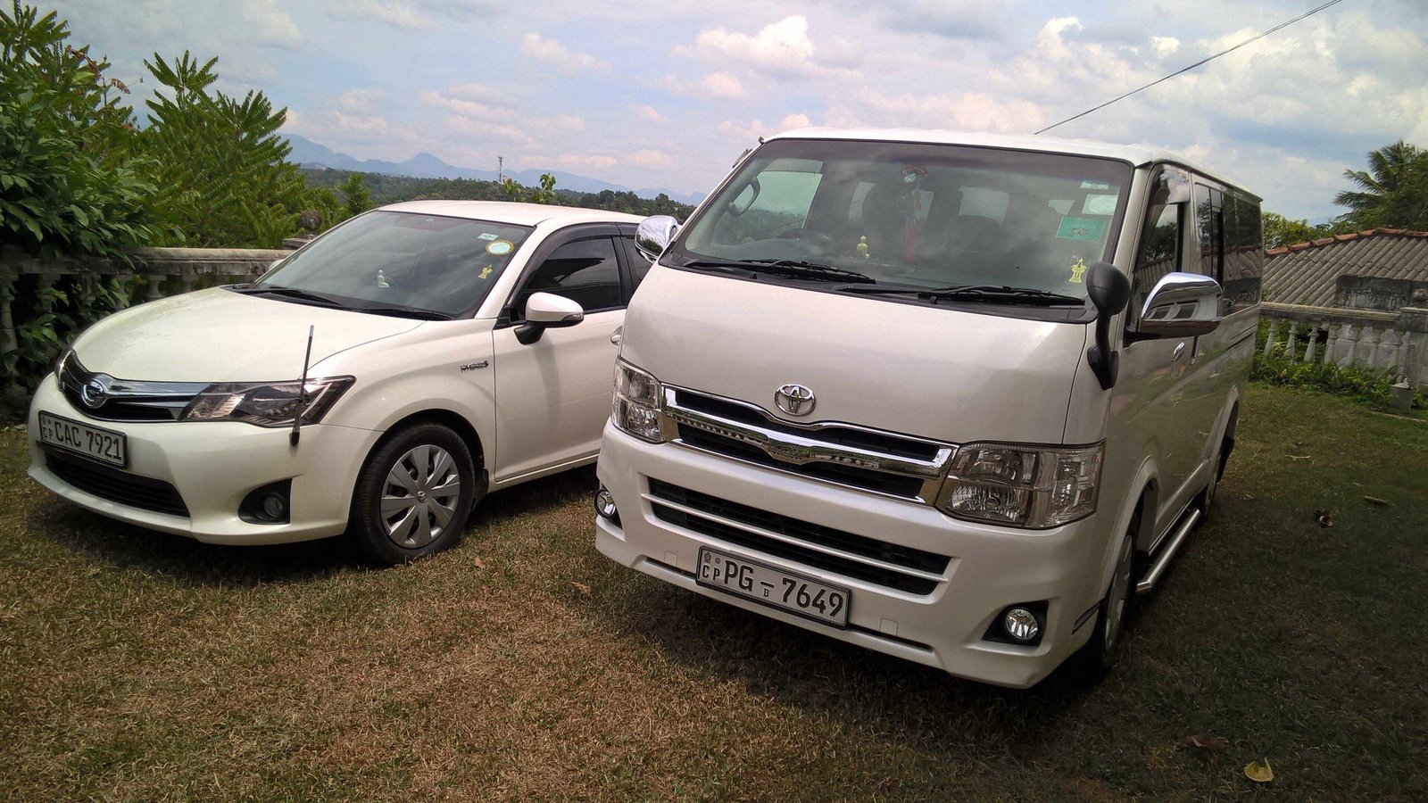 KDH VAN AND AXIO CAR, rainbow tours sri lanka, plan your trip today, Rainbow Tours Sri Lanka